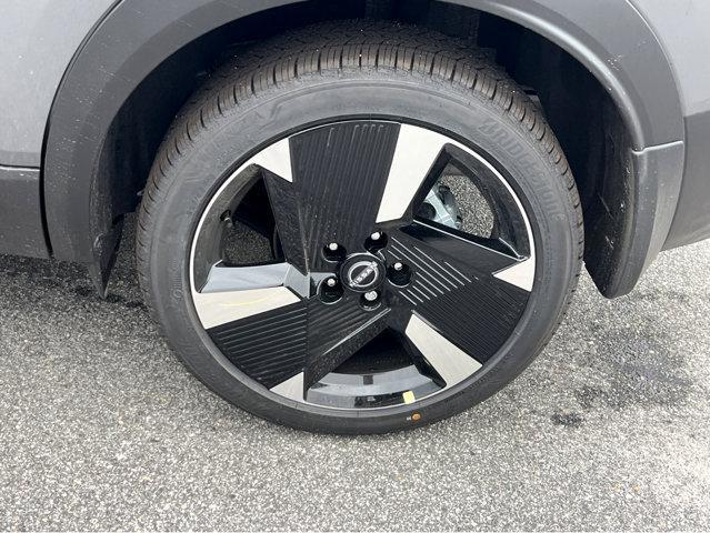 new 2025 Nissan Kicks car, priced at $28,800