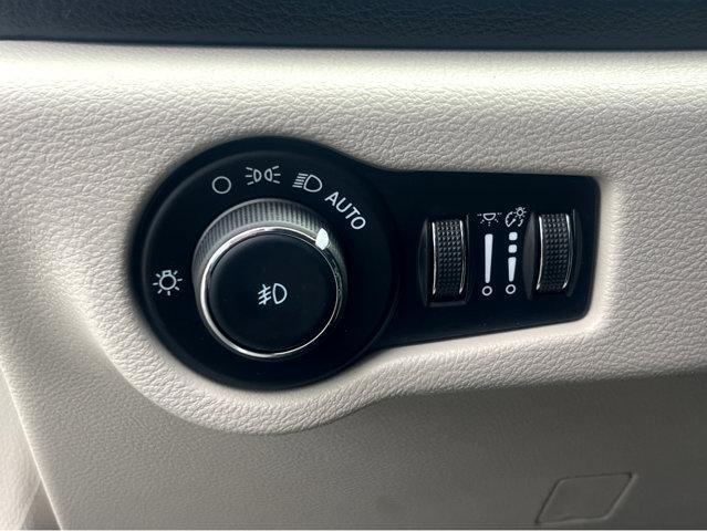 used 2024 Chrysler Pacifica car, priced at $40,000