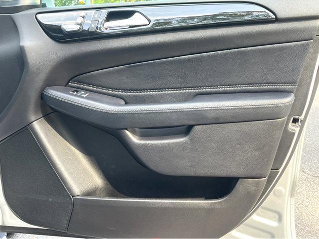 used 2019 Mercedes-Benz GLE 400 car