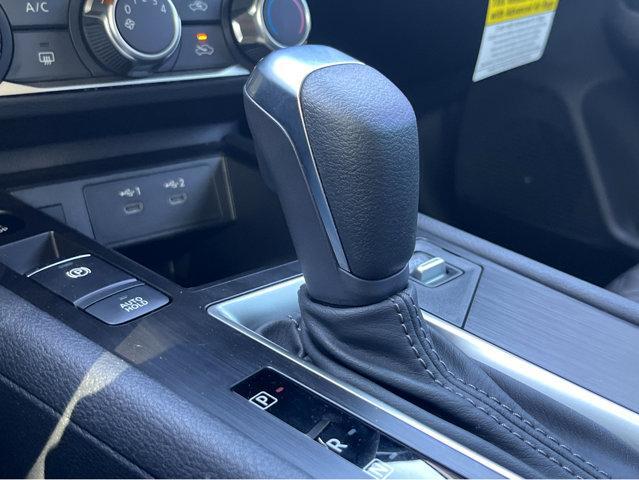 new 2025 Nissan Kicks car, priced at $24,275