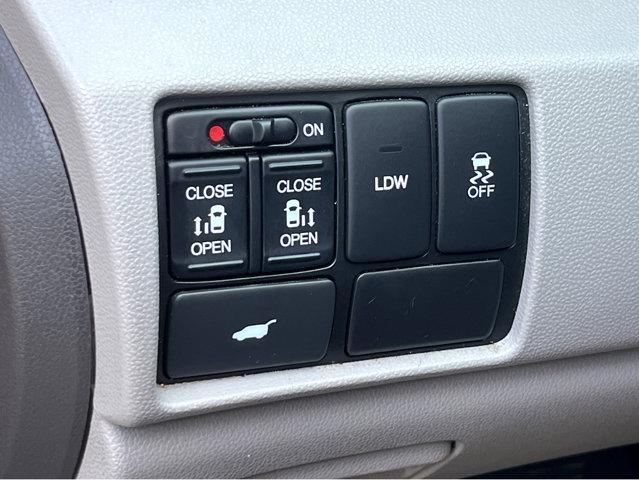 used 2014 Honda Odyssey car, priced at $11,000