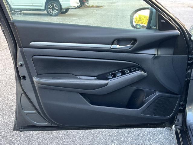 used 2023 Nissan Altima car, priced at $21,000
