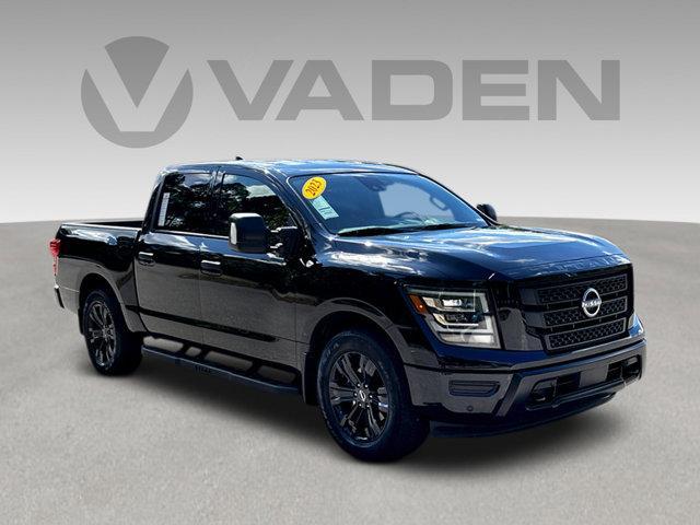 used 2023 Nissan Titan car, priced at $34,980