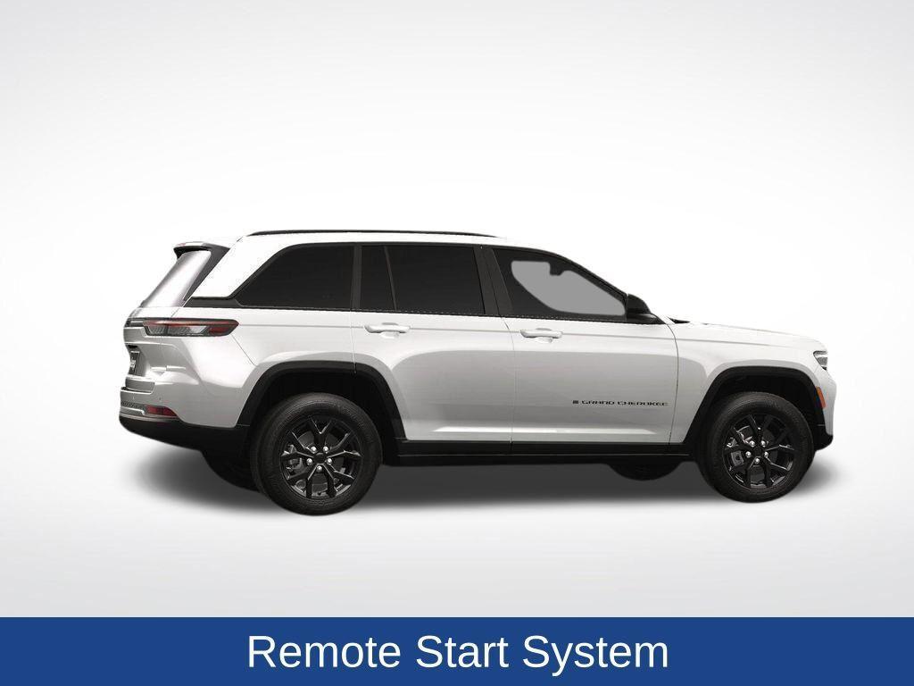 new 2025 Jeep Grand Cherokee car, priced at $46,130