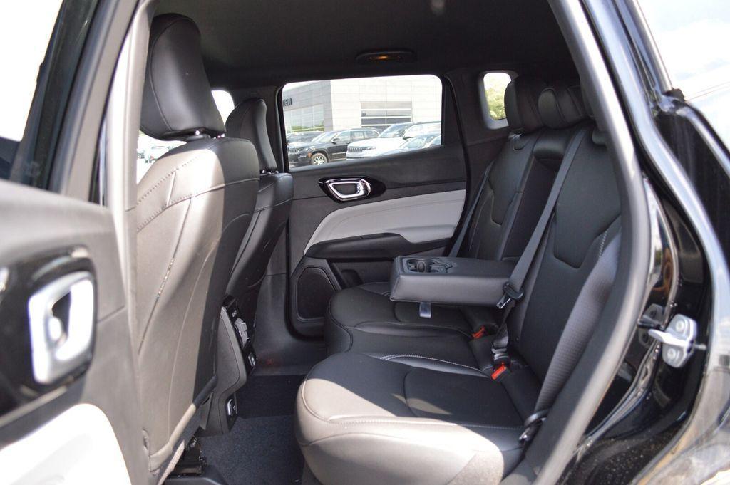 new 2025 Jeep Compass car, priced at $30,492