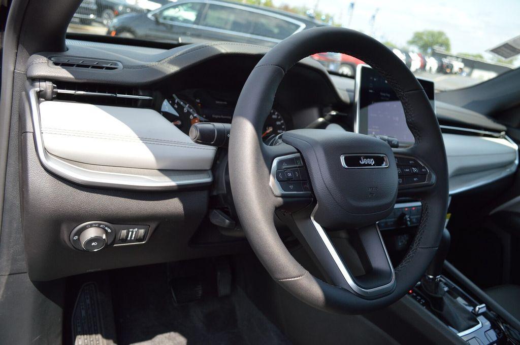 new 2025 Jeep Compass car, priced at $30,492
