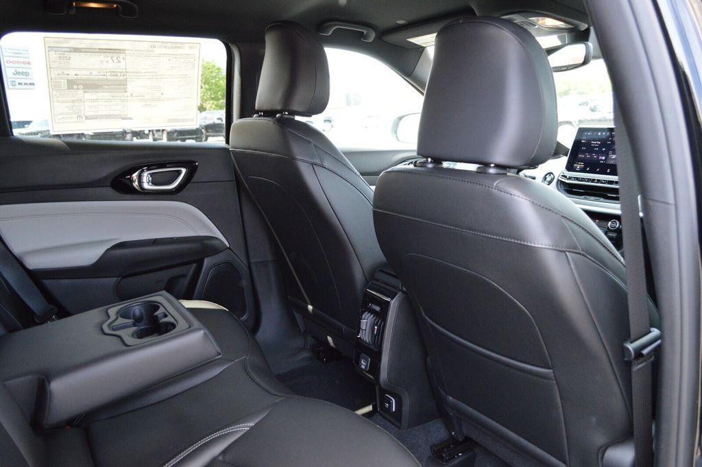 new 2025 Jeep Compass car, priced at $30,492
