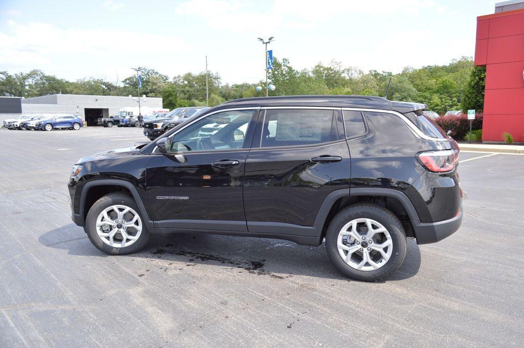 new 2025 Jeep Compass car, priced at $30,249