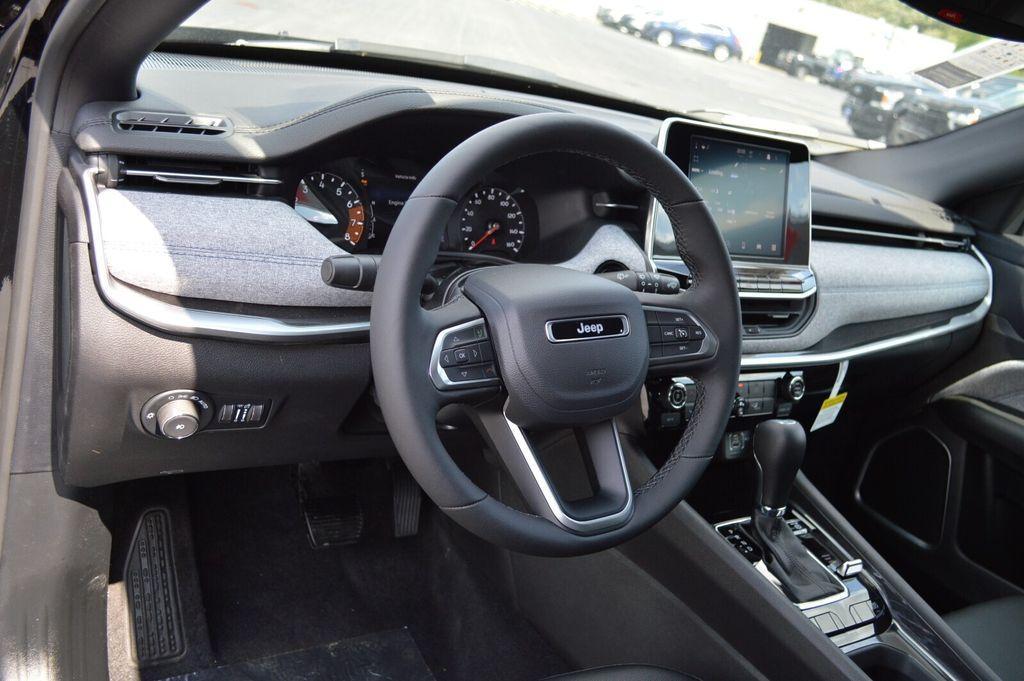 new 2025 Jeep Compass car, priced at $30,249