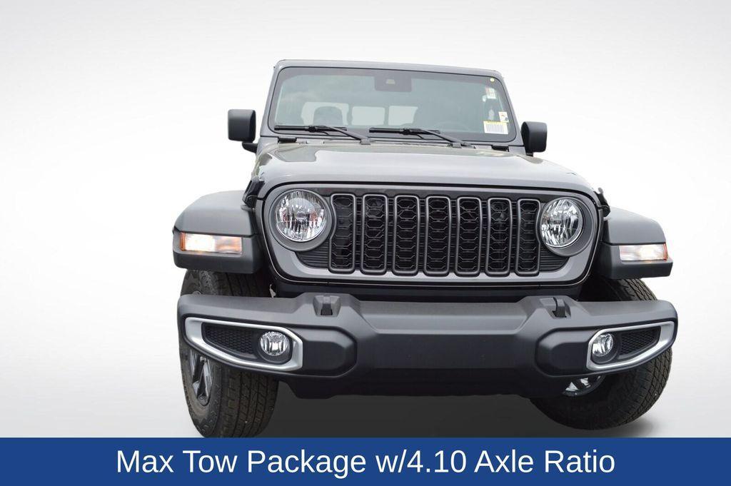 new 2025 Jeep Gladiator car, priced at $47,935