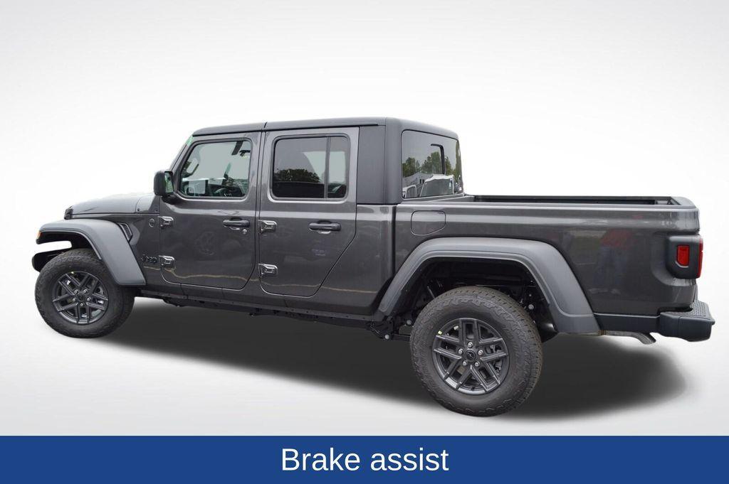 new 2025 Jeep Gladiator car, priced at $47,935