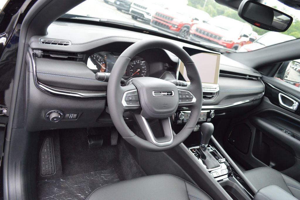new 2025 Jeep Compass car, priced at $36,105