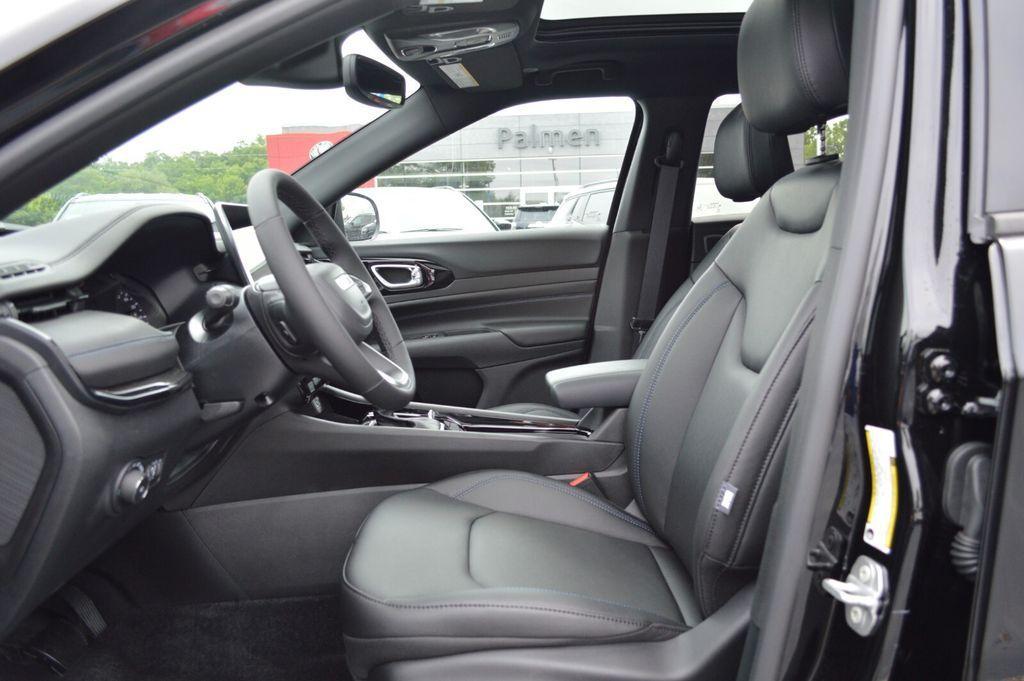 new 2025 Jeep Compass car, priced at $36,105