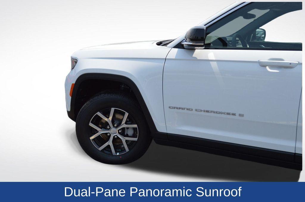 new 2025 Jeep Grand Cherokee car, priced at $49,415