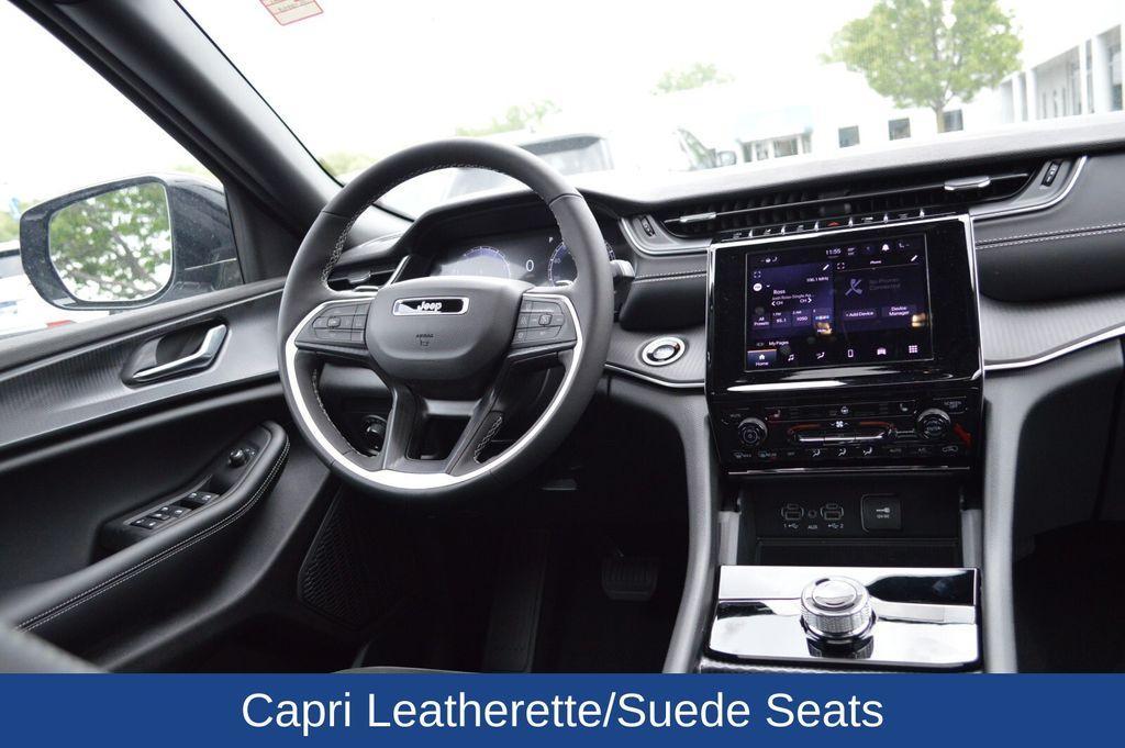 new 2025 Jeep Grand Cherokee L car, priced at $46,736