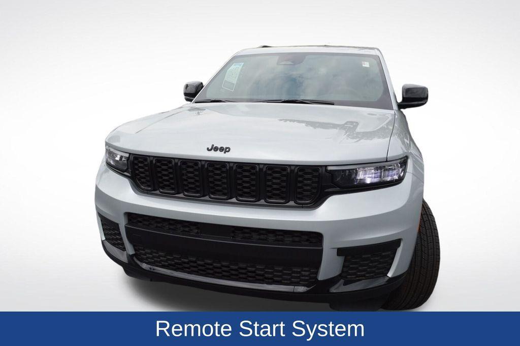 new 2025 Jeep Grand Cherokee L car, priced at $46,736