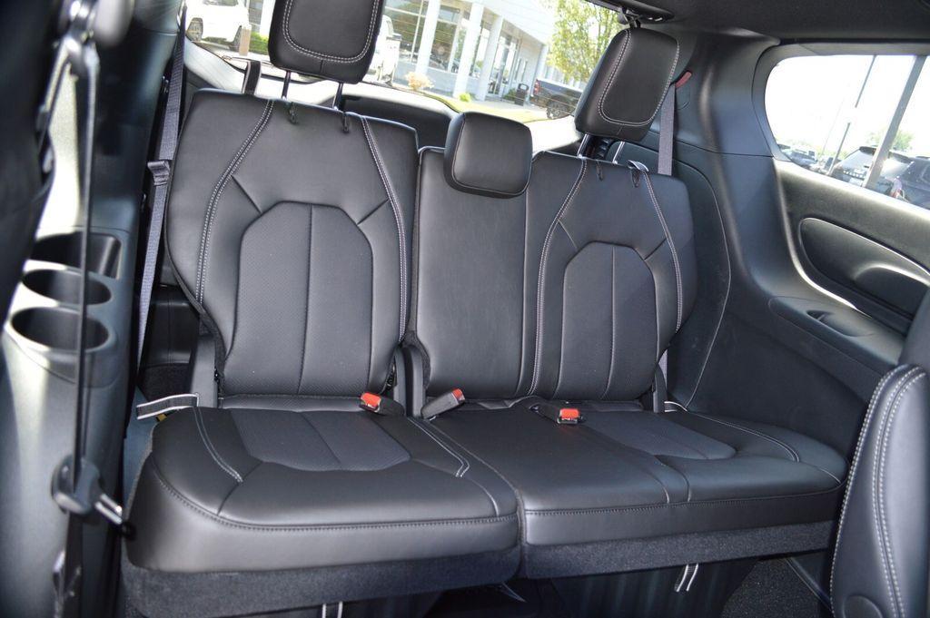 new 2025 Chrysler Pacifica car, priced at $42,947