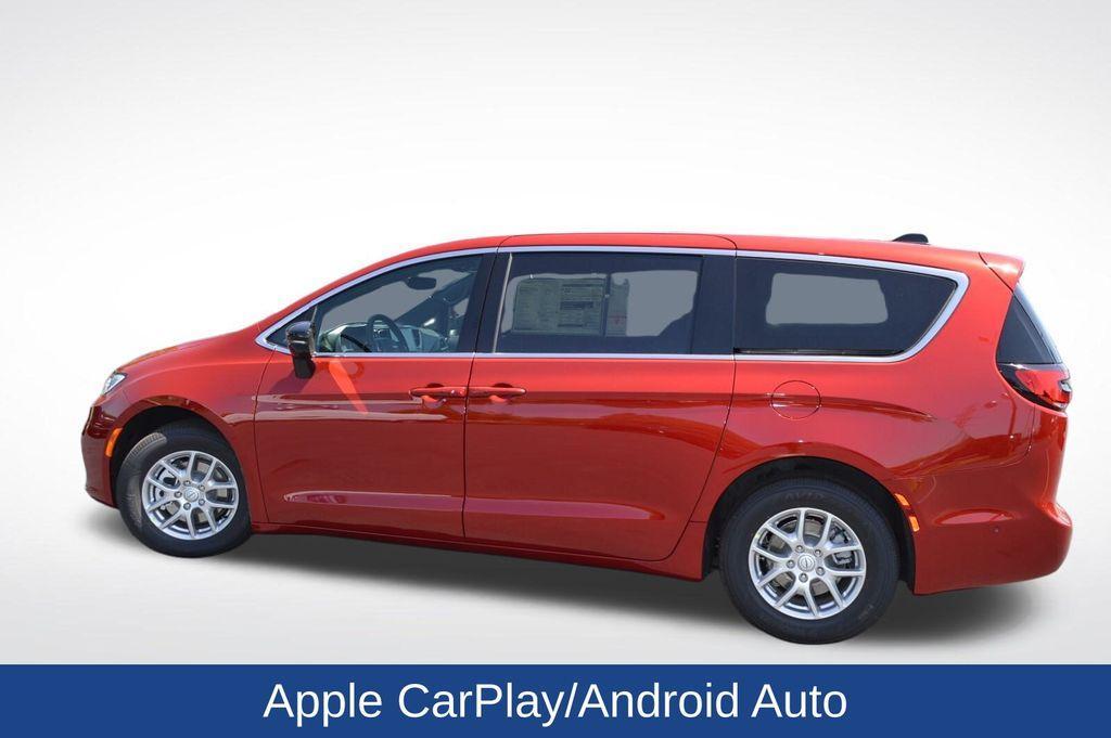 new 2025 Chrysler Pacifica car, priced at $42,947