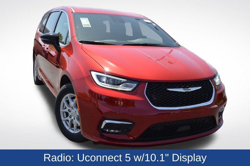 new 2025 Chrysler Pacifica car, priced at $42,947