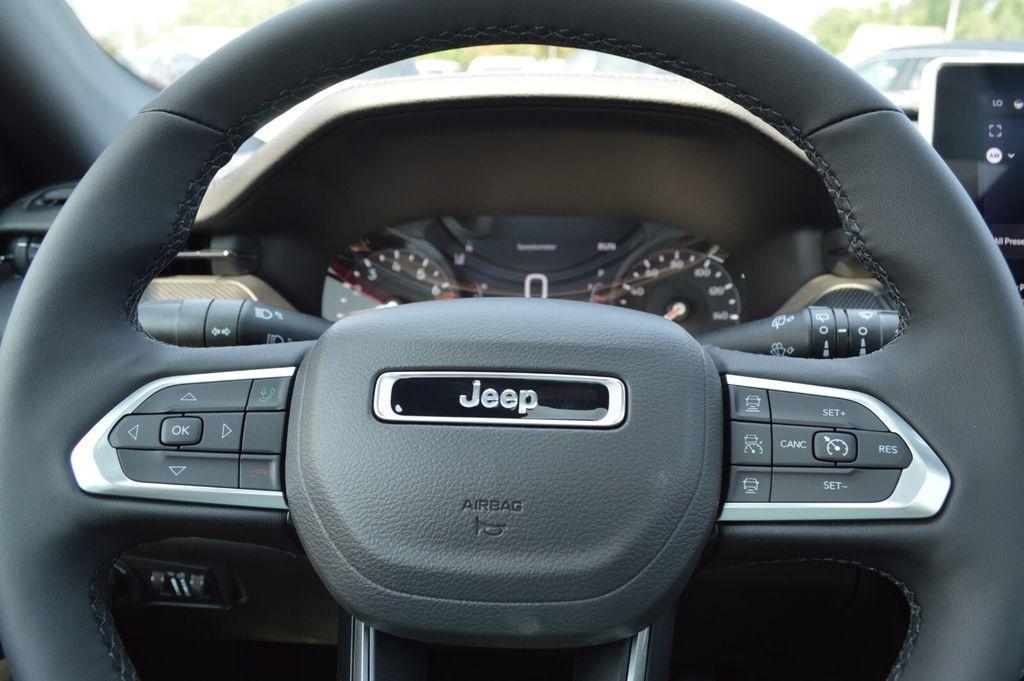 new 2025 Jeep Compass car, priced at $35,605