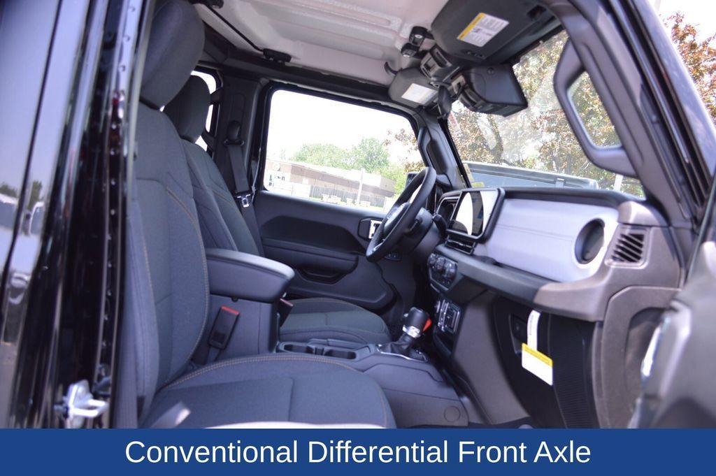 new 2025 Jeep Gladiator car, priced at $47,935