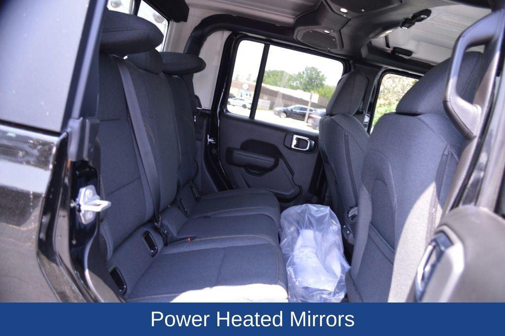 new 2025 Jeep Gladiator car, priced at $47,935