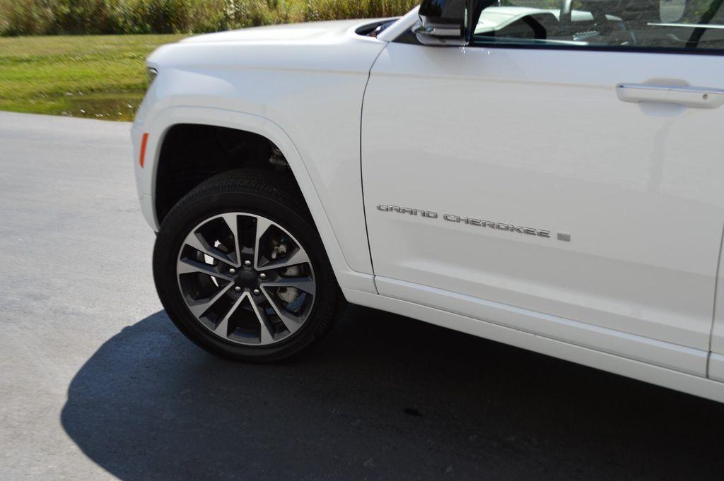used 2023 Jeep Grand Cherokee car, priced at $39,000