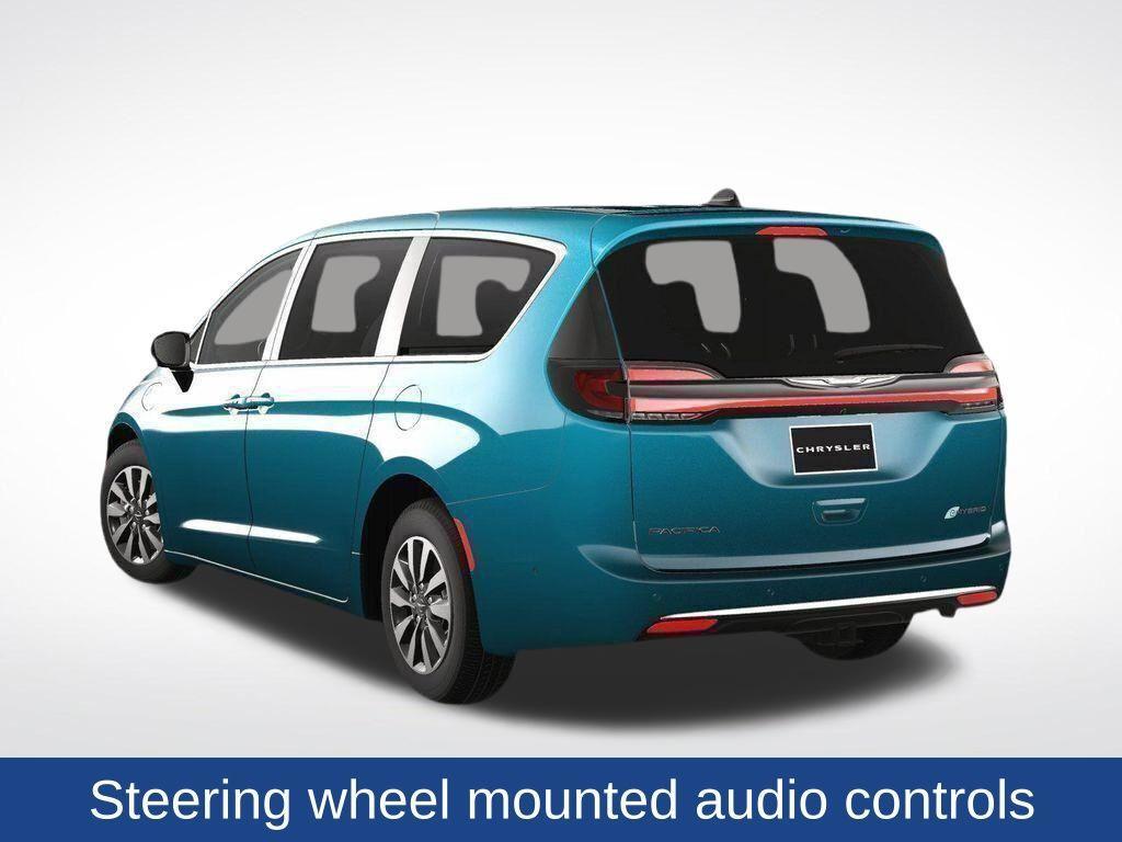 new 2025 Chrysler Pacifica Hybrid car, priced at $44,325