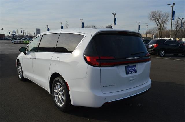 new 2024 Chrysler Pacifica car, priced at $41,307