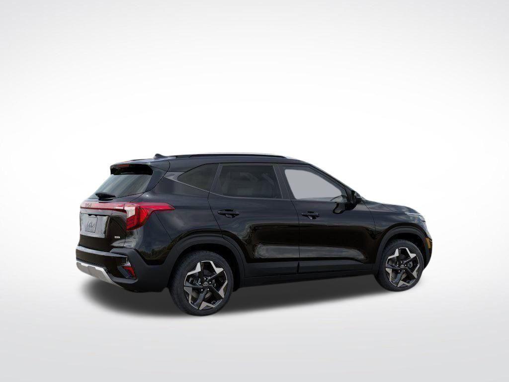 new 2025 Kia Seltos car, priced at $27,402