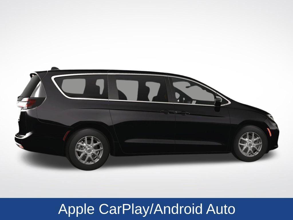 new 2025 Chrysler Pacifica car, priced at $43,945