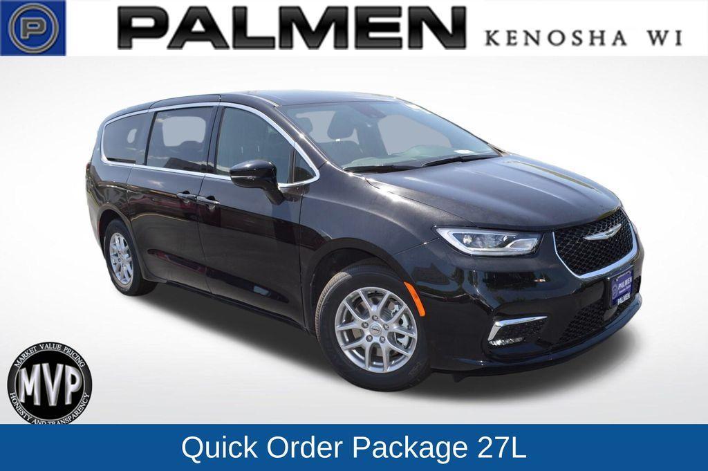 new 2025 Chrysler Pacifica car, priced at $43,945