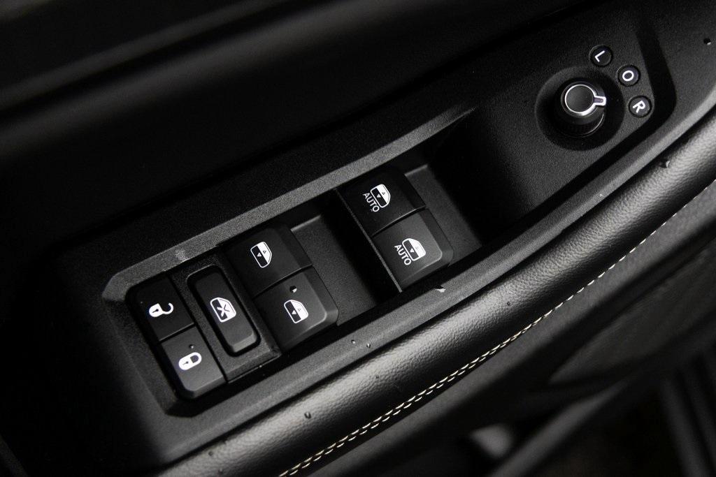used 2024 Jeep Grand Cherokee L car, priced at $38,900