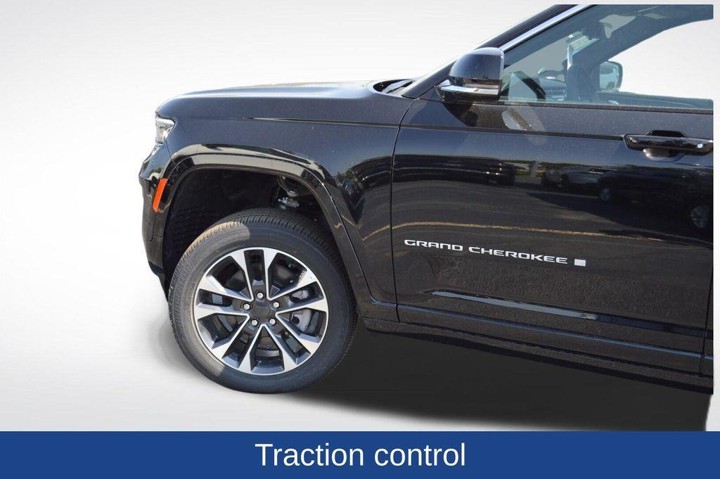 new 2025 Jeep Grand Cherokee L car, priced at $61,295