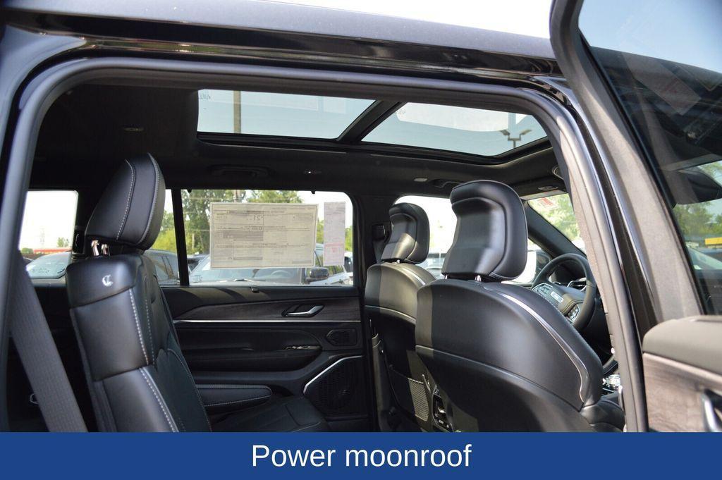 new 2025 Jeep Grand Cherokee L car, priced at $61,295