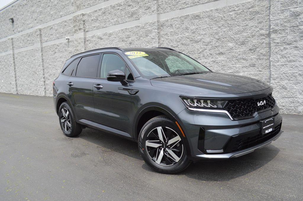 used 2022 Kia Sorento car, priced at $23,998