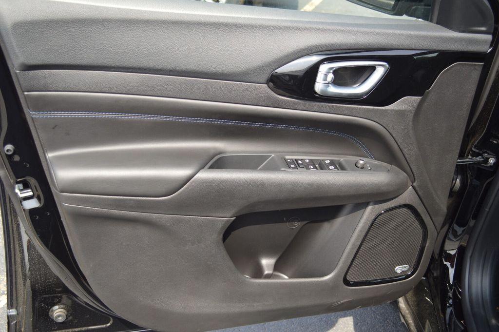 new 2025 Jeep Compass car, priced at $33,187