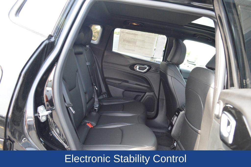new 2025 Jeep Compass car, priced at $33,187