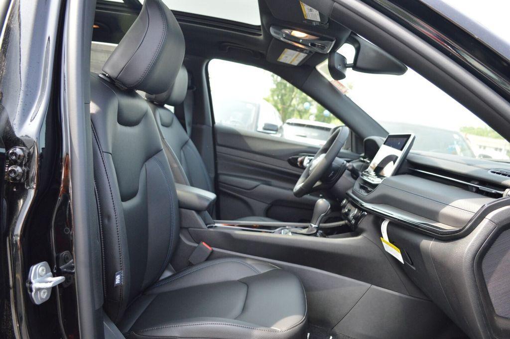 new 2025 Jeep Compass car, priced at $33,187
