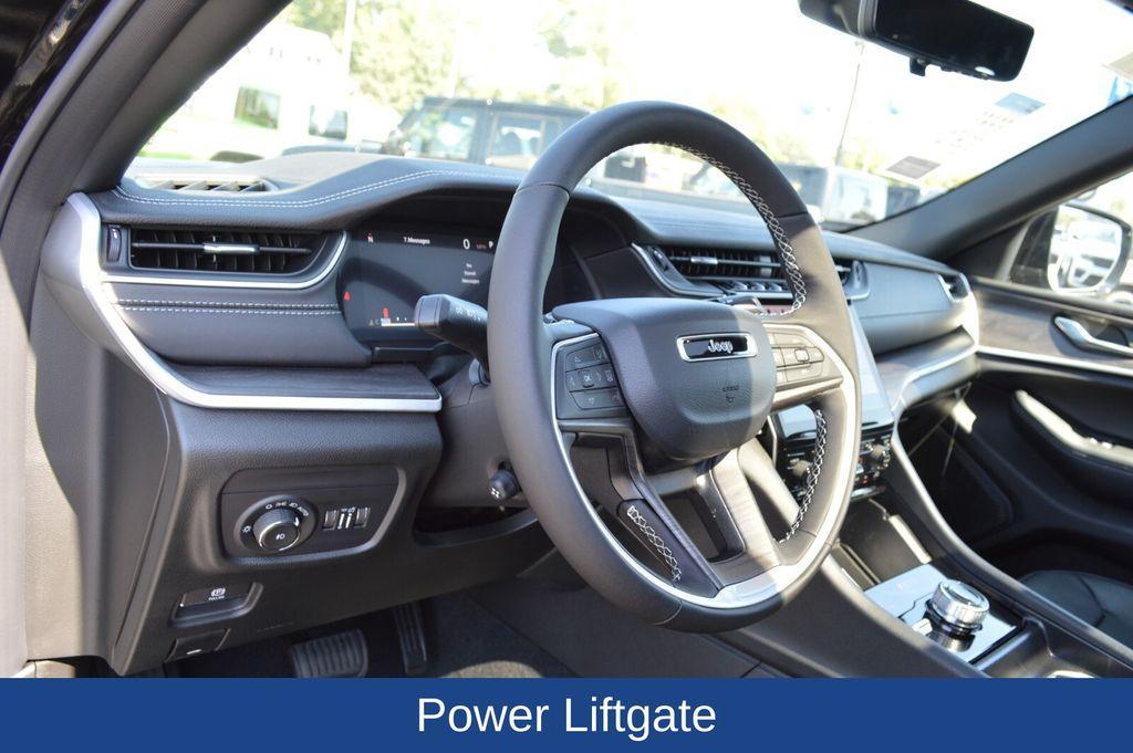 new 2025 Jeep Grand Cherokee L car, priced at $52,168