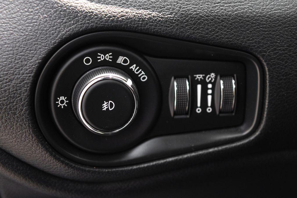 used 2020 Jeep Renegade car, priced at $15,989