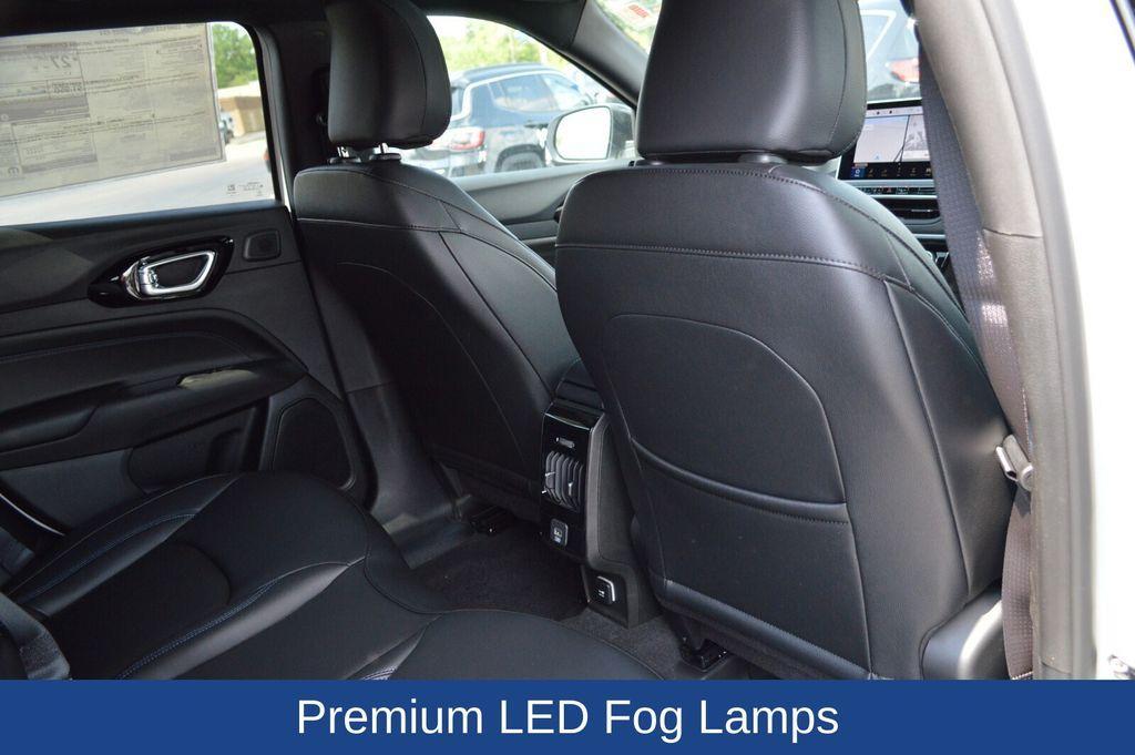 new 2025 Jeep Compass car, priced at $36,235