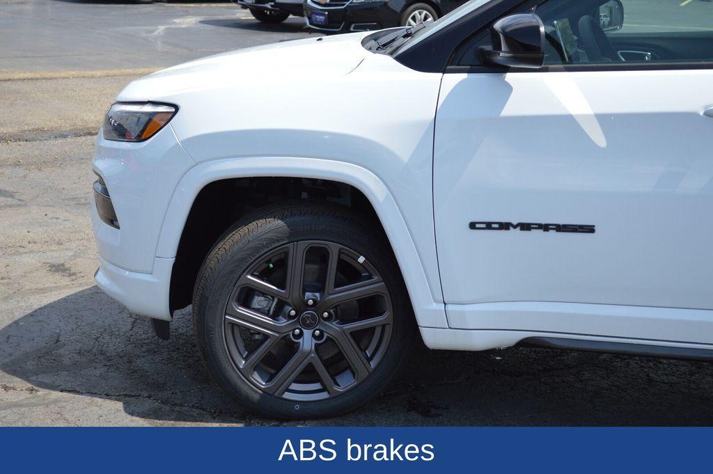 new 2025 Jeep Compass car, priced at $33,012