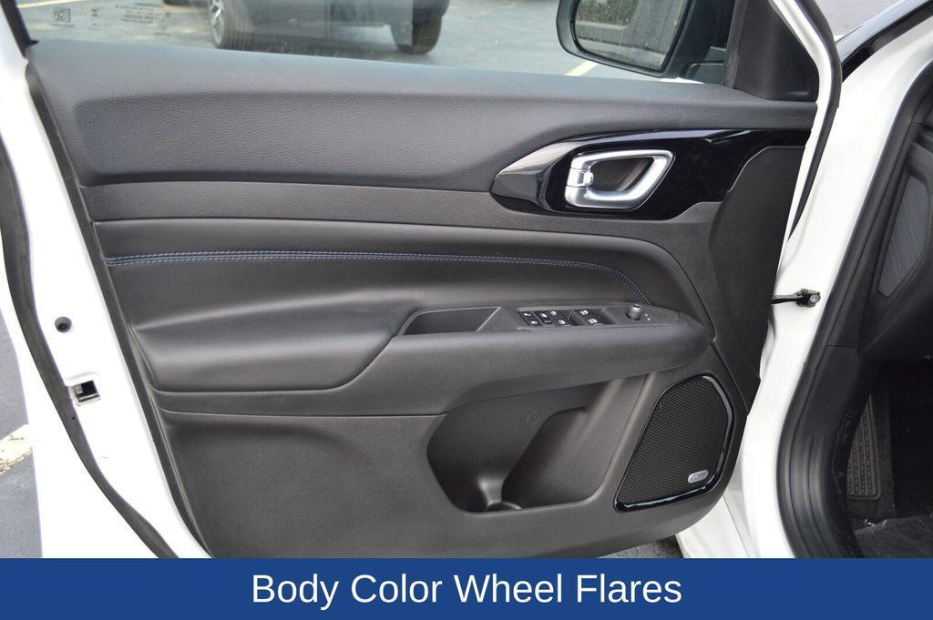 new 2025 Jeep Compass car, priced at $33,830