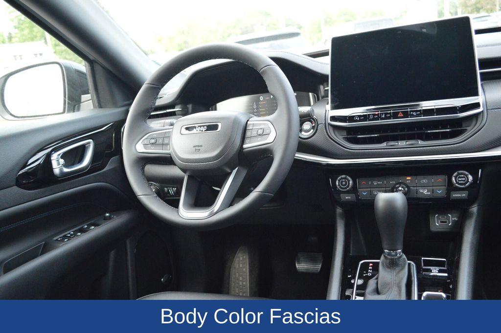 new 2025 Jeep Compass car, priced at $33,012