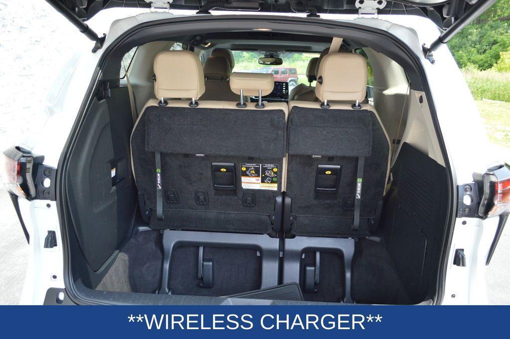 used 2023 Toyota Sienna car, priced at $40,900
