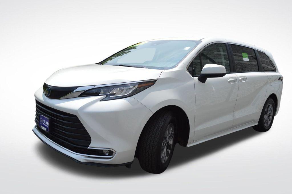 used 2023 Toyota Sienna car, priced at $40,900