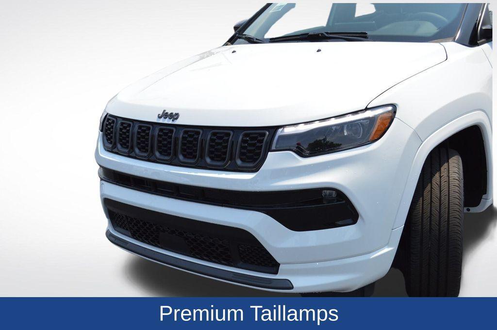 new 2025 Jeep Compass car, priced at $33,012