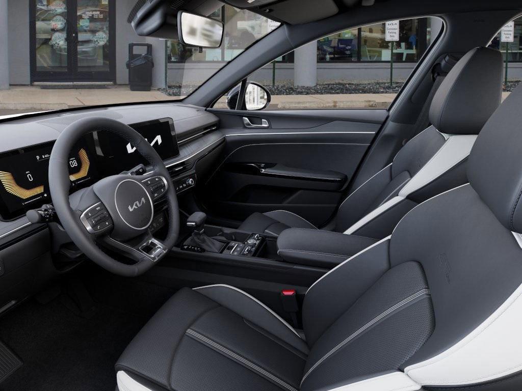 new 2025 Kia K5 car, priced at $30,095