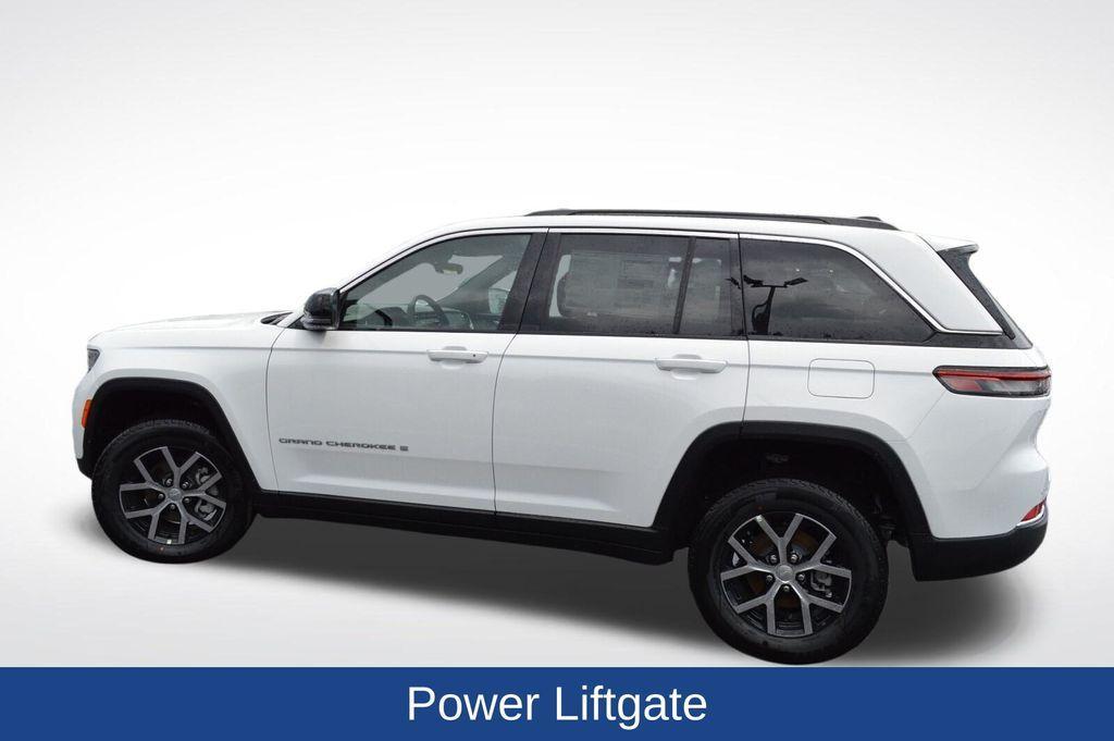 new 2025 Jeep Grand Cherokee car, priced at $41,836